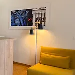 Apartment Marais, Sainte-croix Bretonnerie 2 - 4 Places Paris